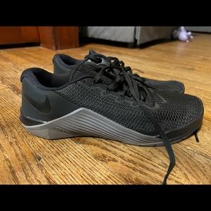 Nike Metcons 5